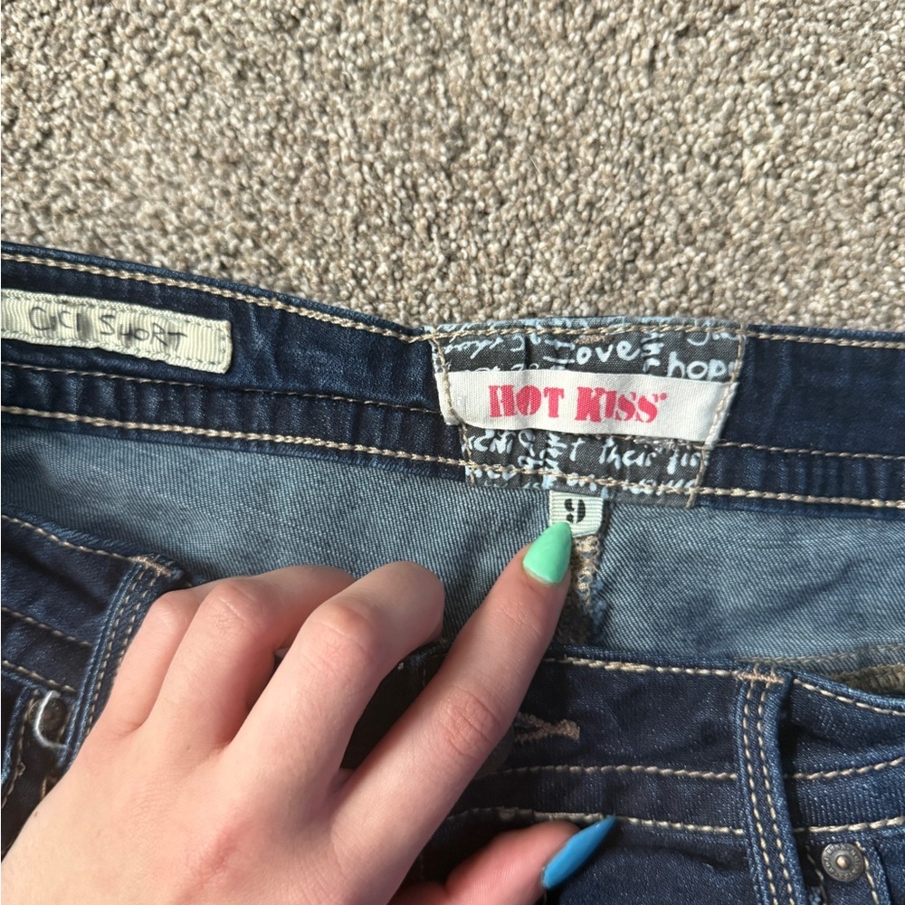 VINTAGE HOT KISS Shorts Mini Low Rise Jeans Shorties Women’s Cici Patches Sz 9 - Picture 2 of 7